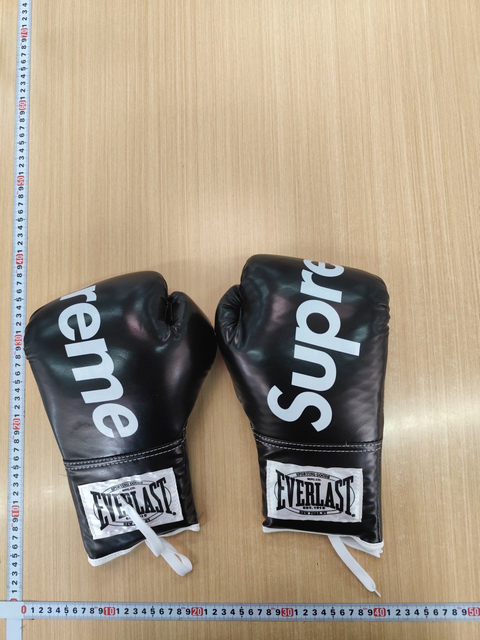 Supreme Boxing Gloves