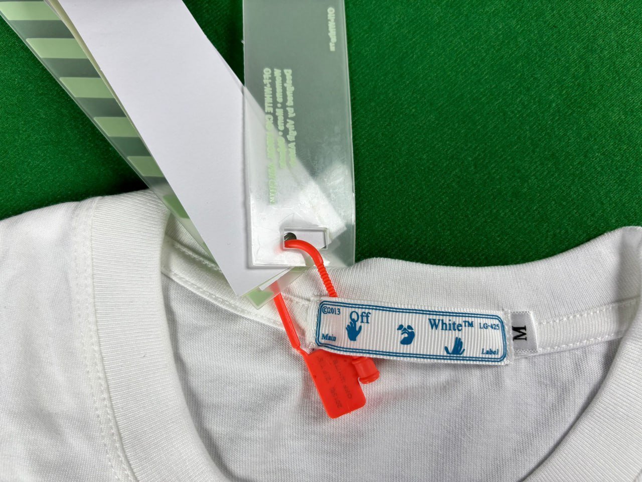 Off-white T-shirt tee  (35+)