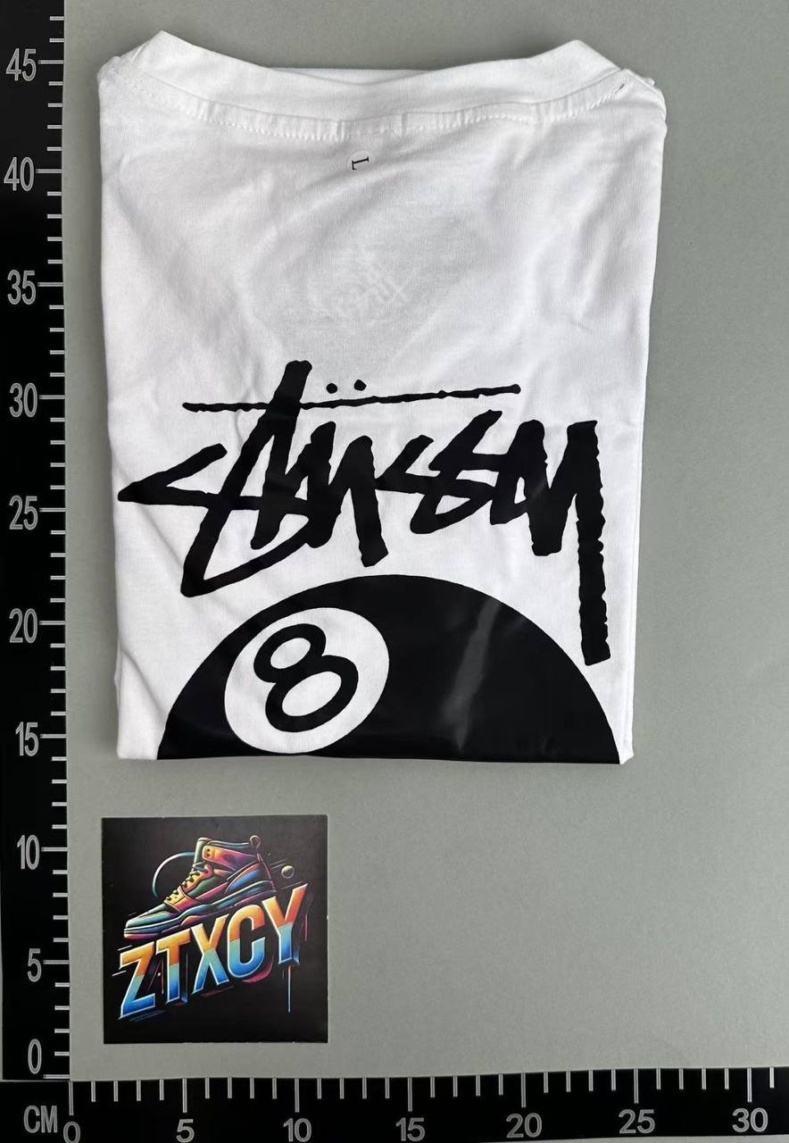  Stussy T-shirt