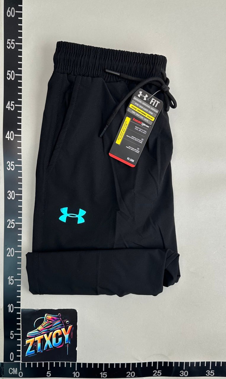  Under Armour pants