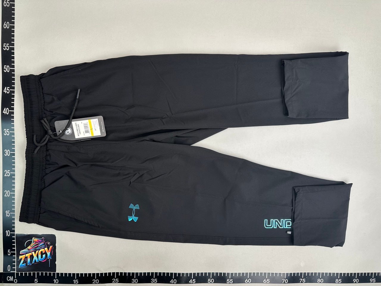  Under Armour pants