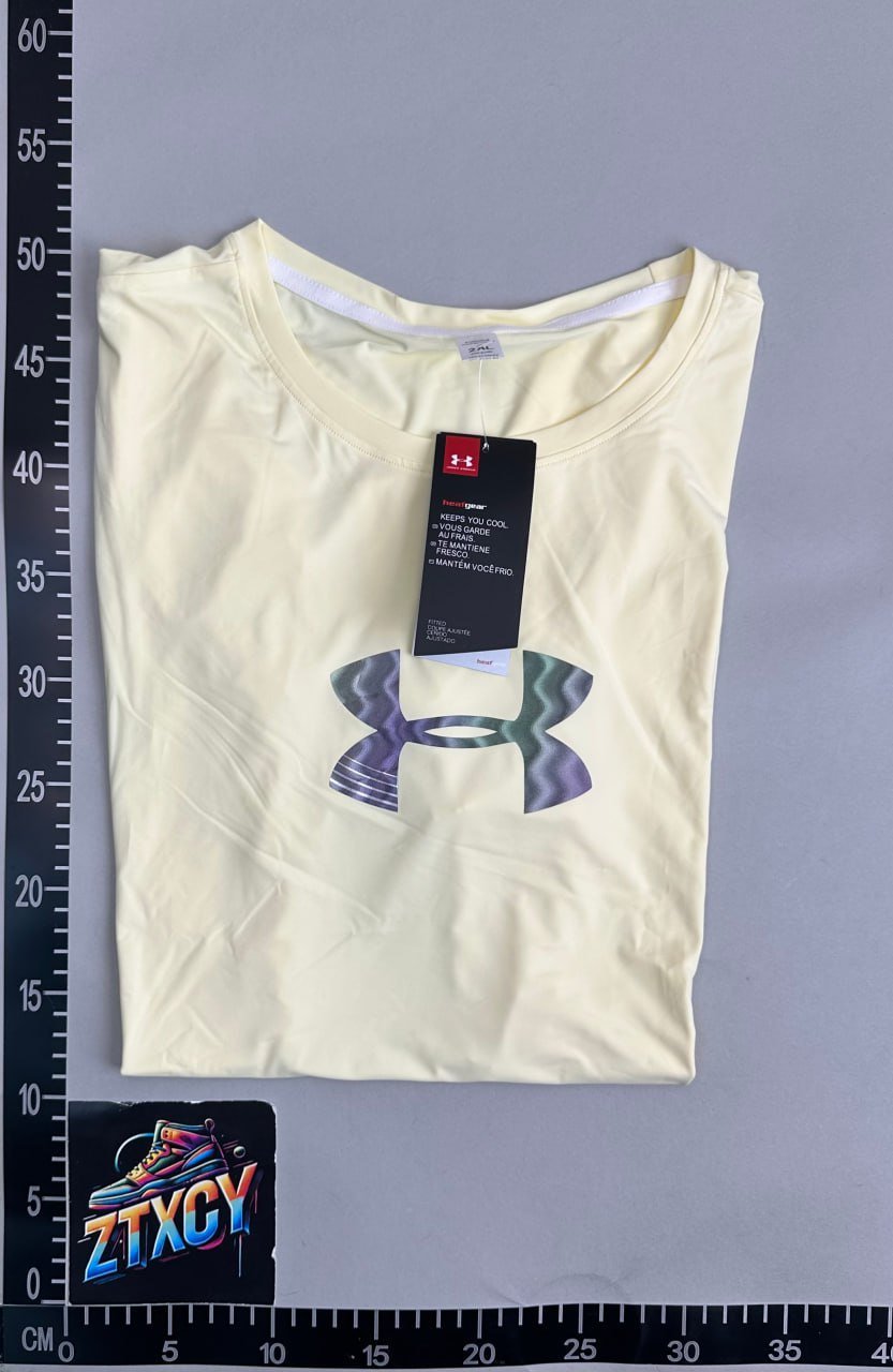 Under Armour t-shirt