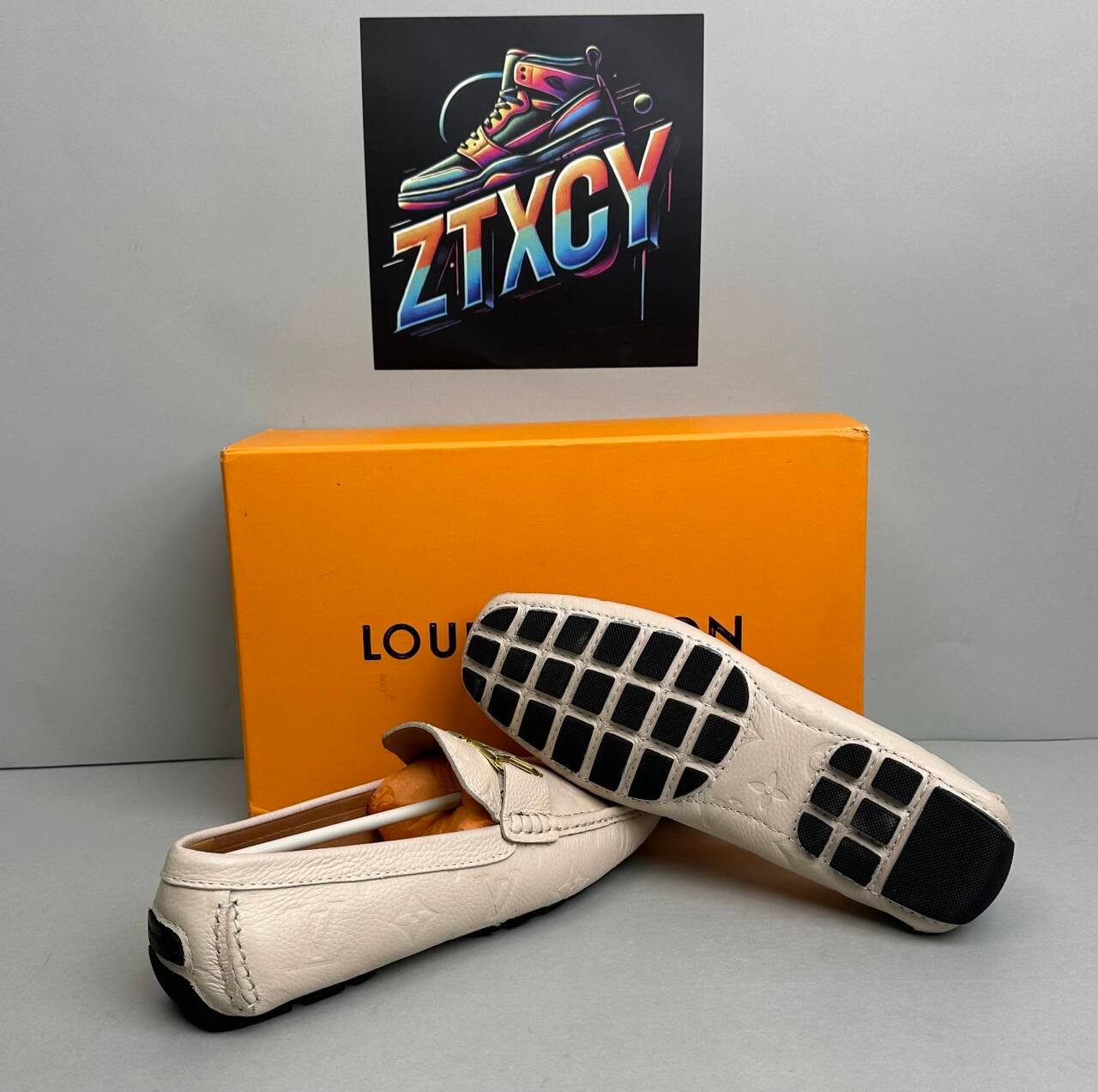 LV shoes