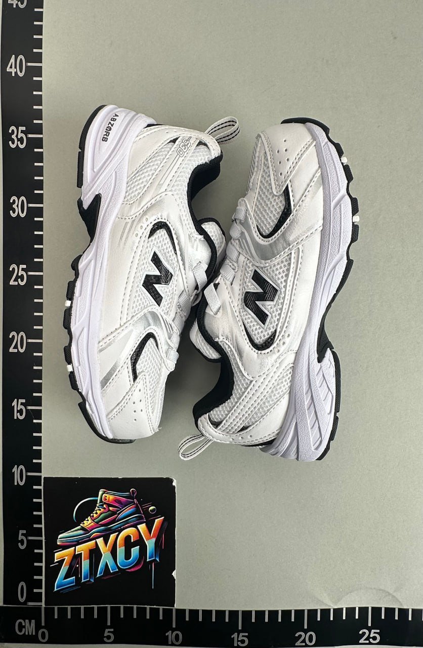 Article:NB kids shoes