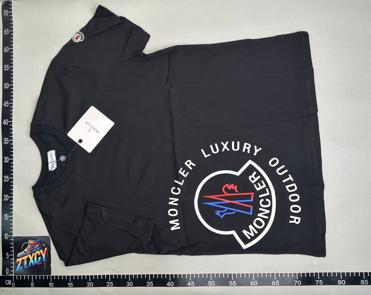 Moncler T-shirt