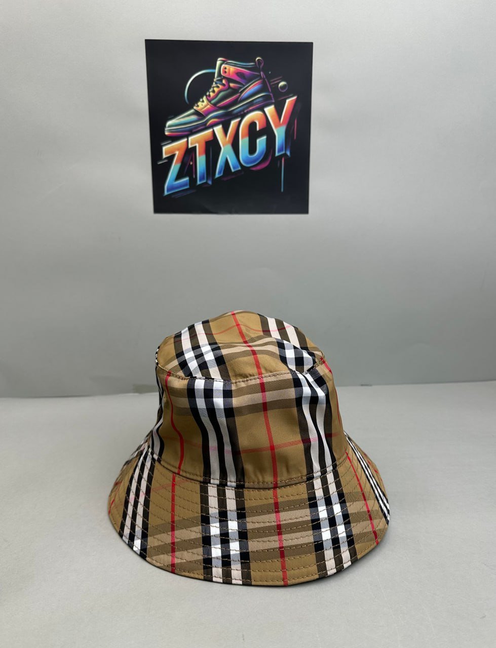Burberry hat