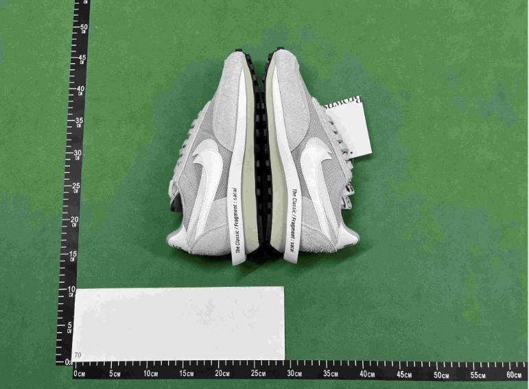 Nike SACAI (20 style ) 