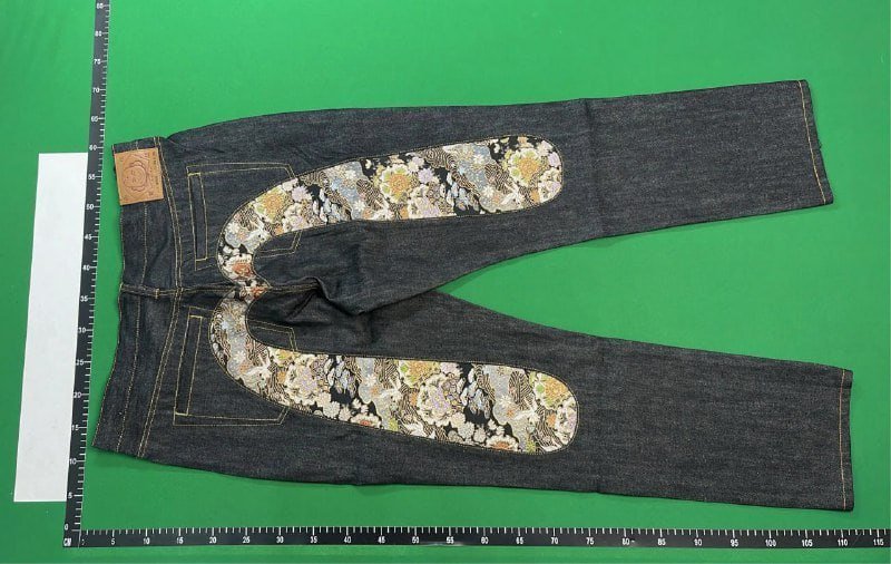  Evisu jeans