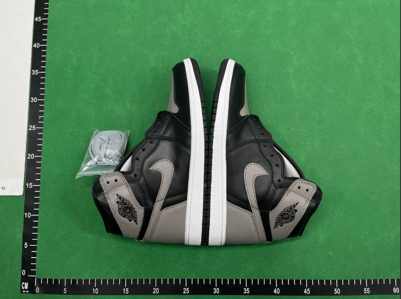 NIKE AIR JORDAN 1 High