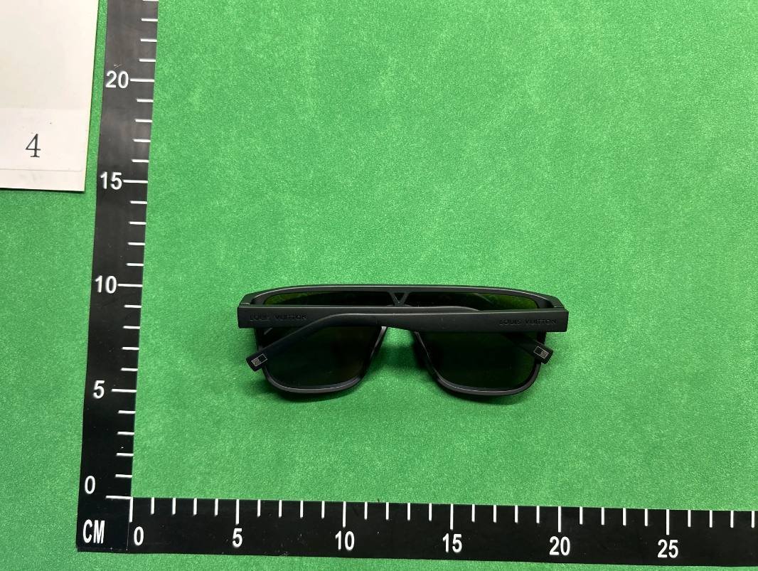 LV Louis Vuitton Sunglasses