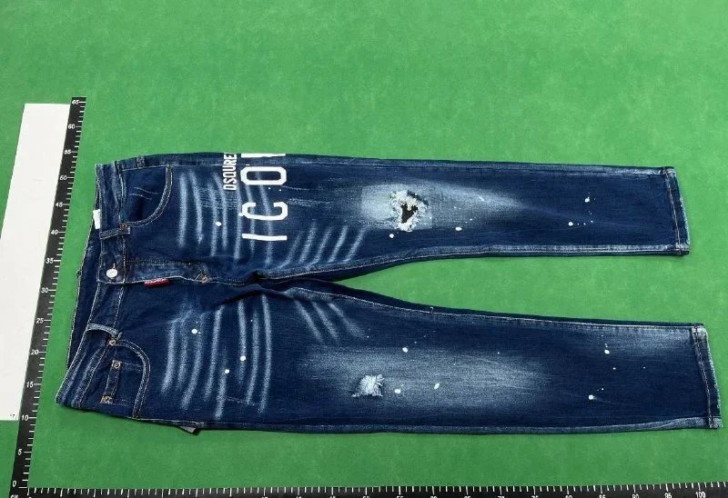 DSQUARED2 Jeans（28+ Styles）