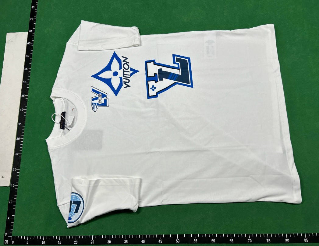 LV-T-Shirt