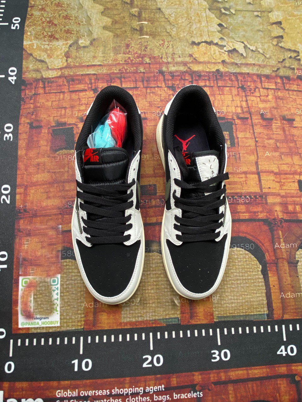 NIKE  Travis Scott x Air Jordan 1 