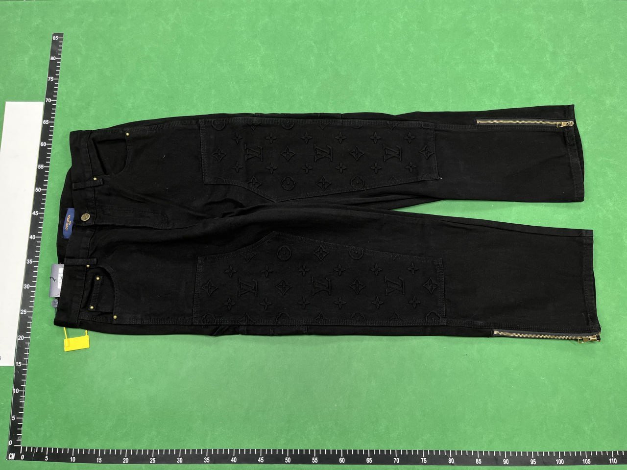 LV Louis Vuitton Jeans pants ( 20+styles)