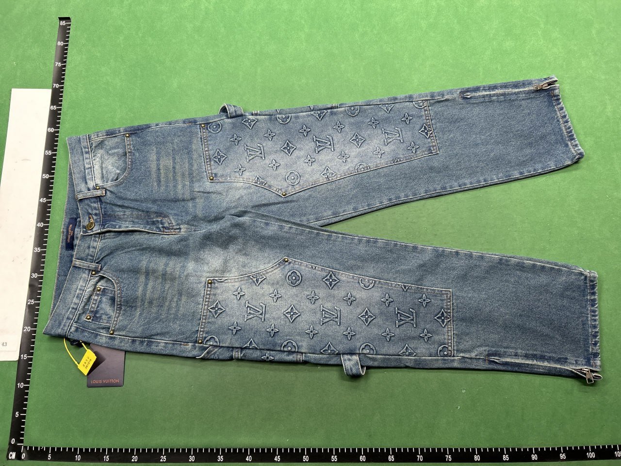 LV Louis Vuitton Jeans pants ( 20+styles)