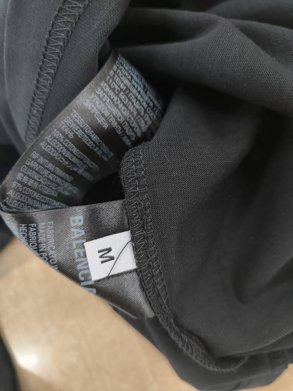 Balenciaga T-shirt(top)