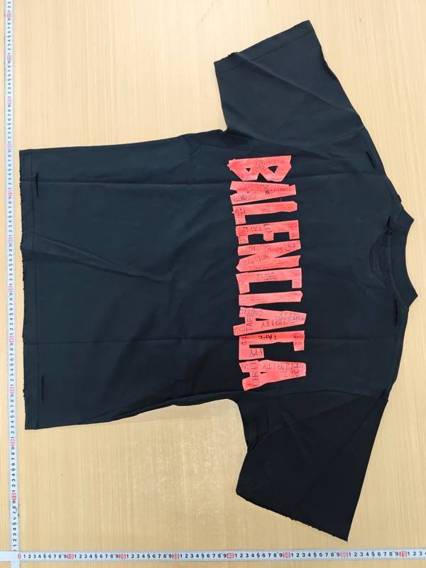 Balenciaga T-shirt(top)