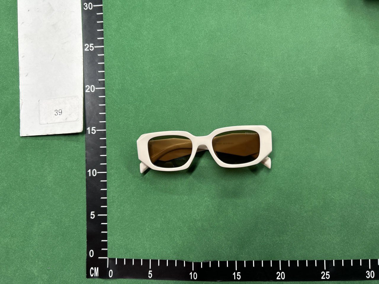 PRADA\cartier glasses\sunglasses