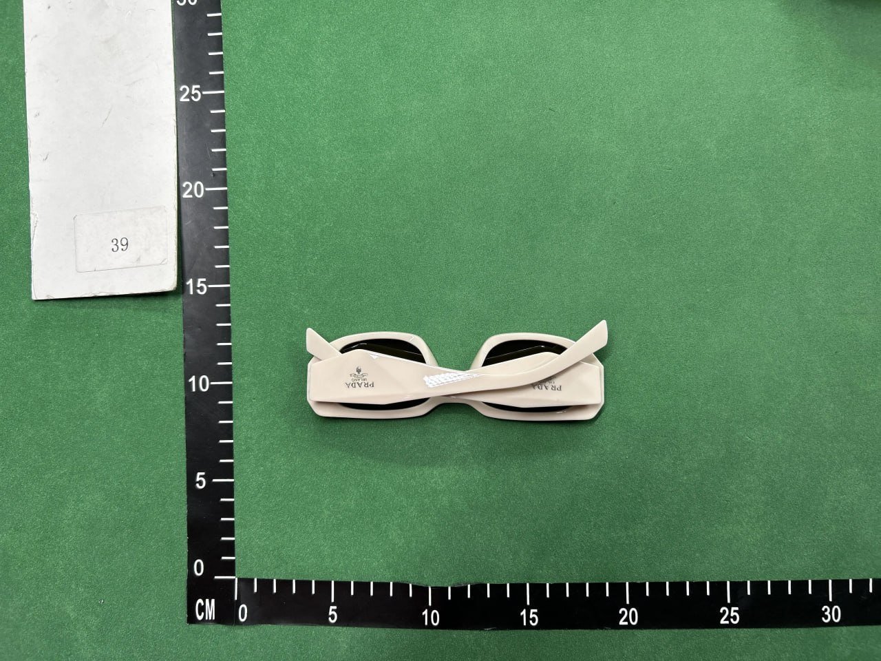 PRADA\cartier glasses\sunglasses