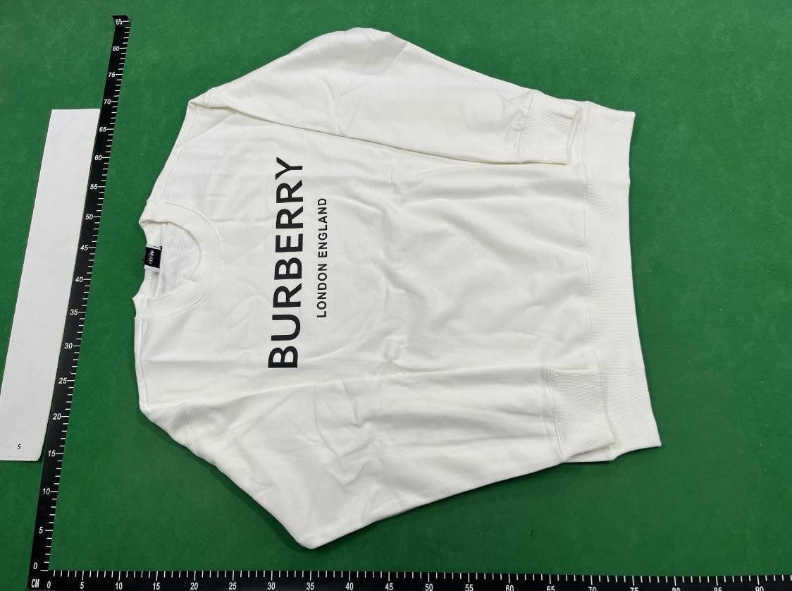 Burberry sweatshirt