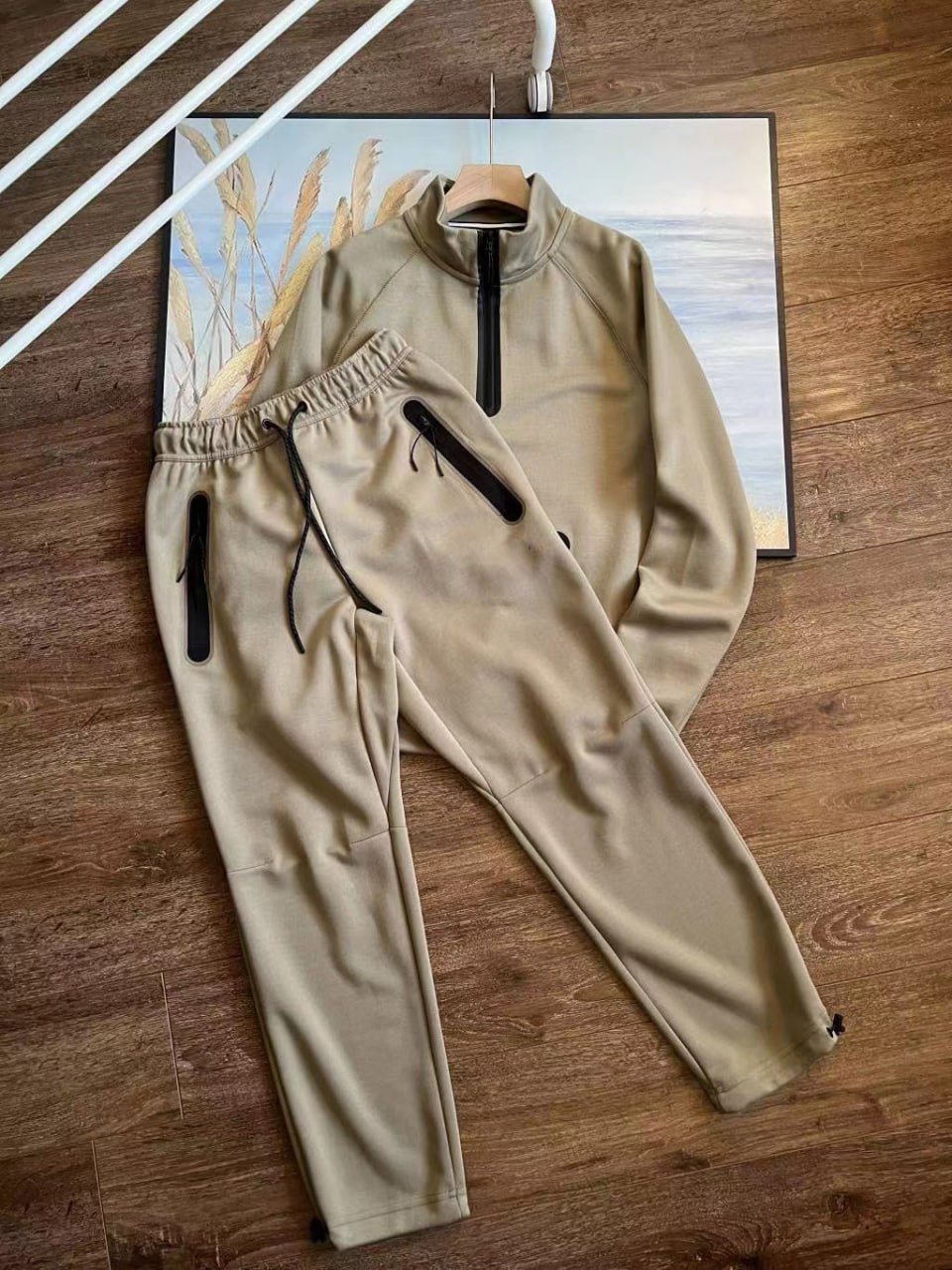 NiKE shorts/T-shirts /Down vests/Suits/Sun protection jackets/Hoodie