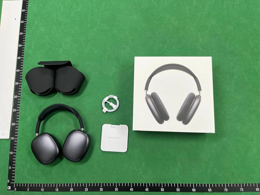 Apple Earbuds Product Series