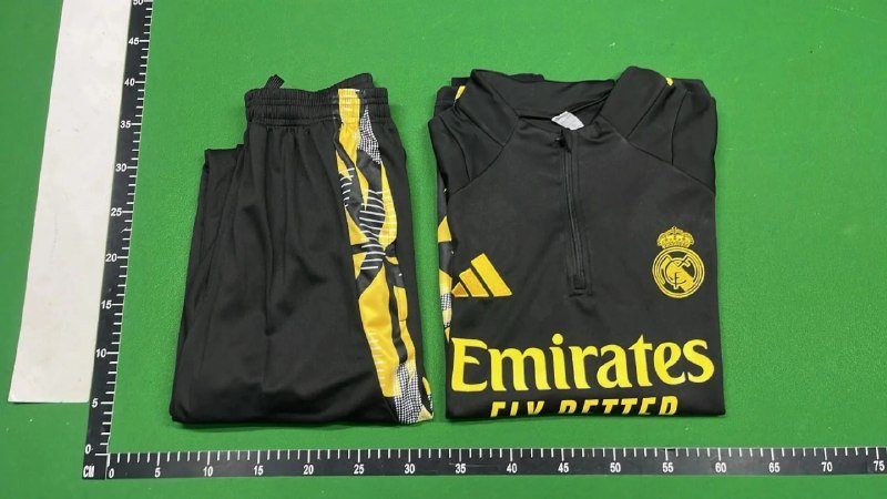 Football Tracksuit    （30+style