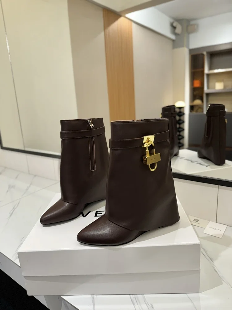 Shark Lo New Leather