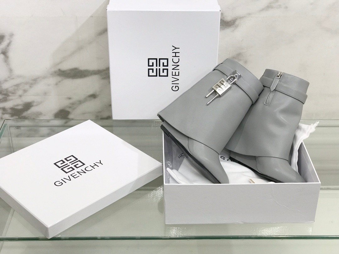 Shark Lo New Leather Ankle Boots