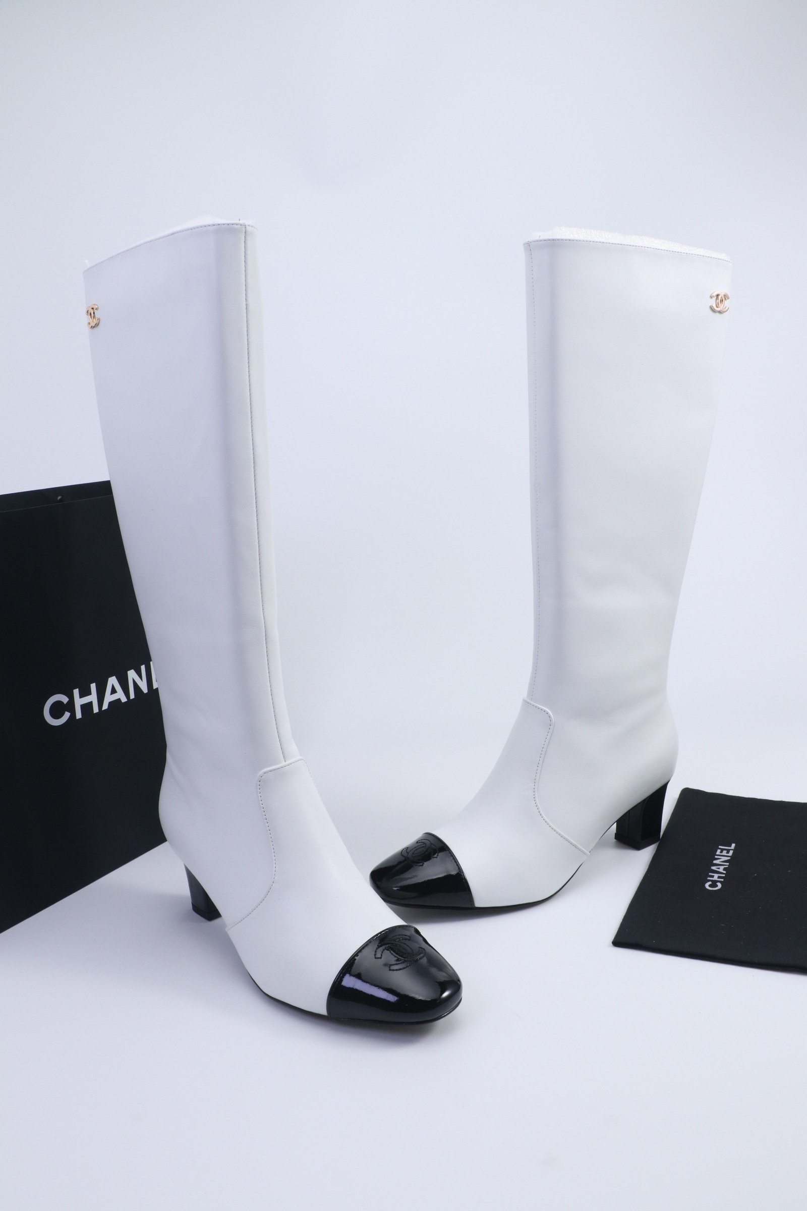 Shark Lo leather boots