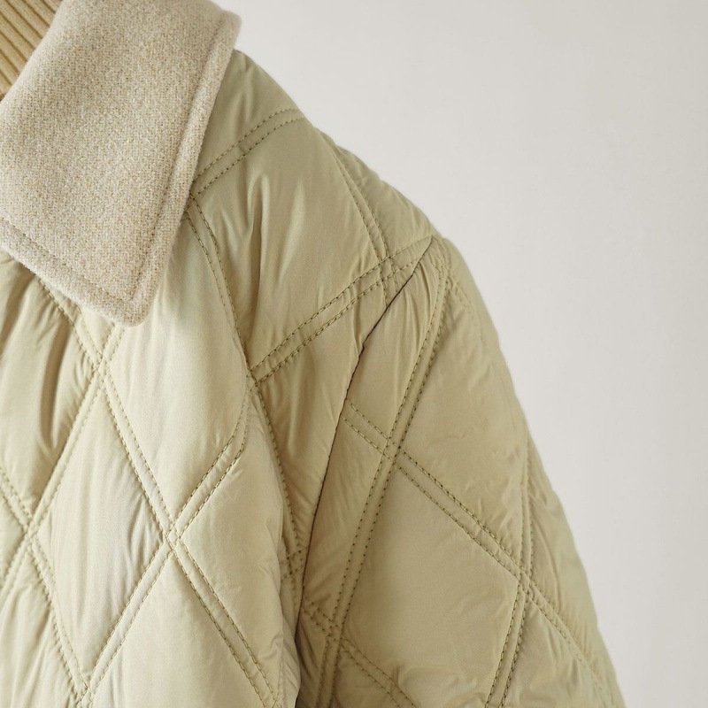 Lightweight, short, diamond-patterned cotton-padded jacket, new style, winter thickened casual warm cotton coat.