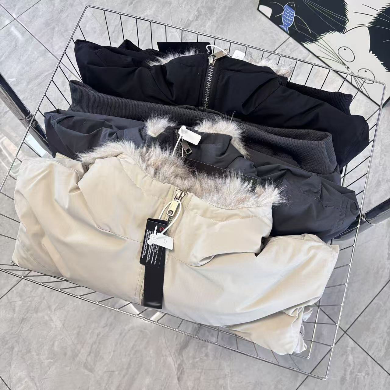 Stone American Autumn/Winter Casual Bomber Jacket, Warm Baseball Cotton Jacket with Fur Collar