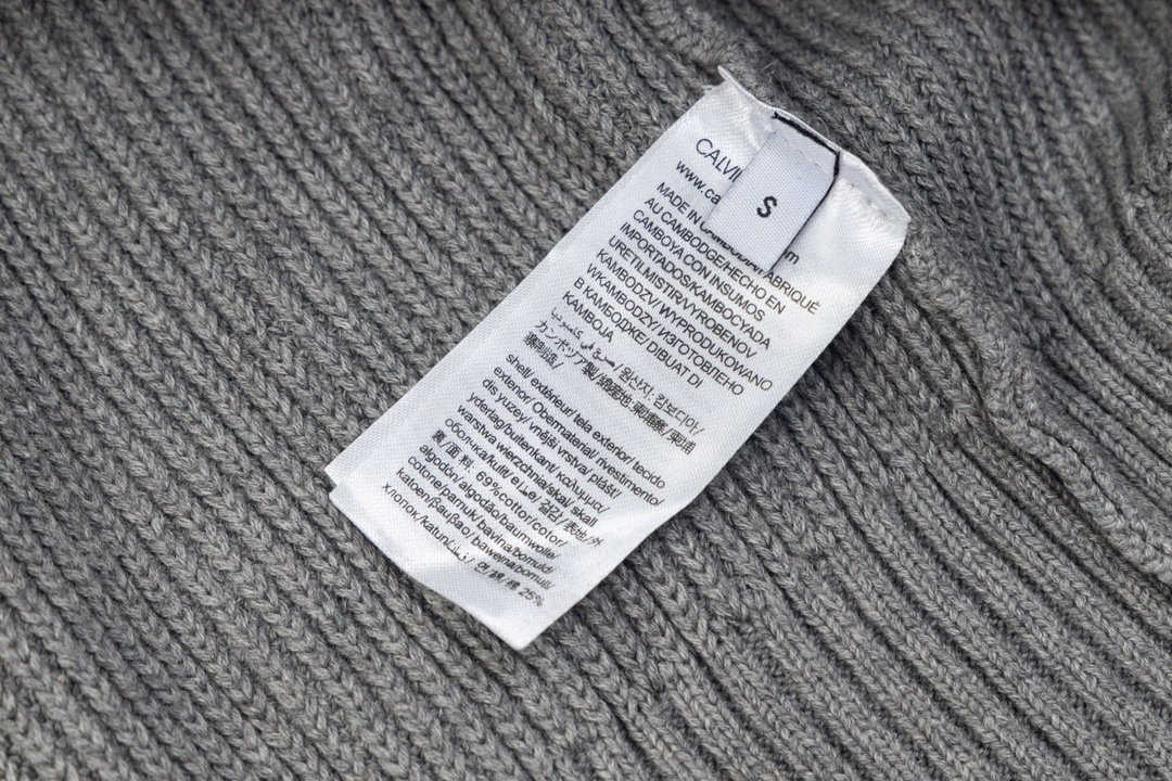 Unisex embroidered stand-up collar sweater, CK brand trendy loose-fitting spring and autumn couple knitted zip-up cardigan.