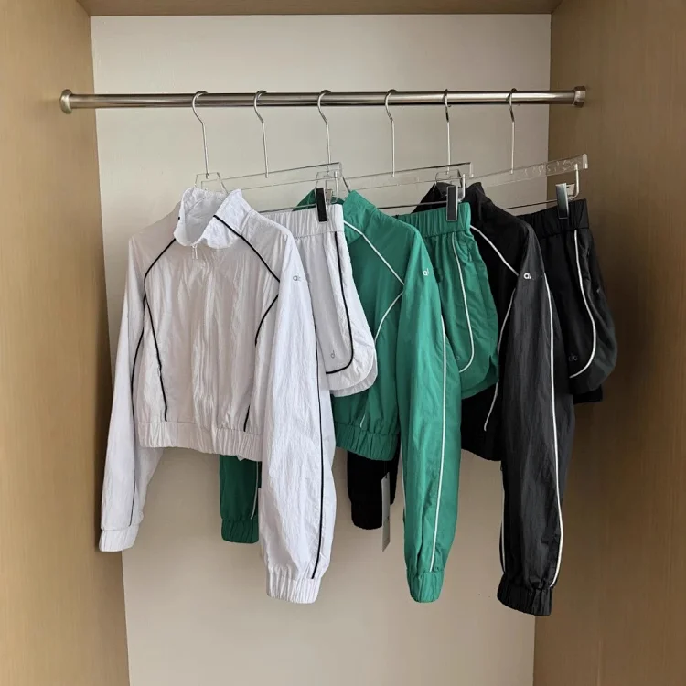 Alo Color-blocked Striped Sporty Casual Sun Protection Top + Elastic Waist Shorts Women's Fashion Set