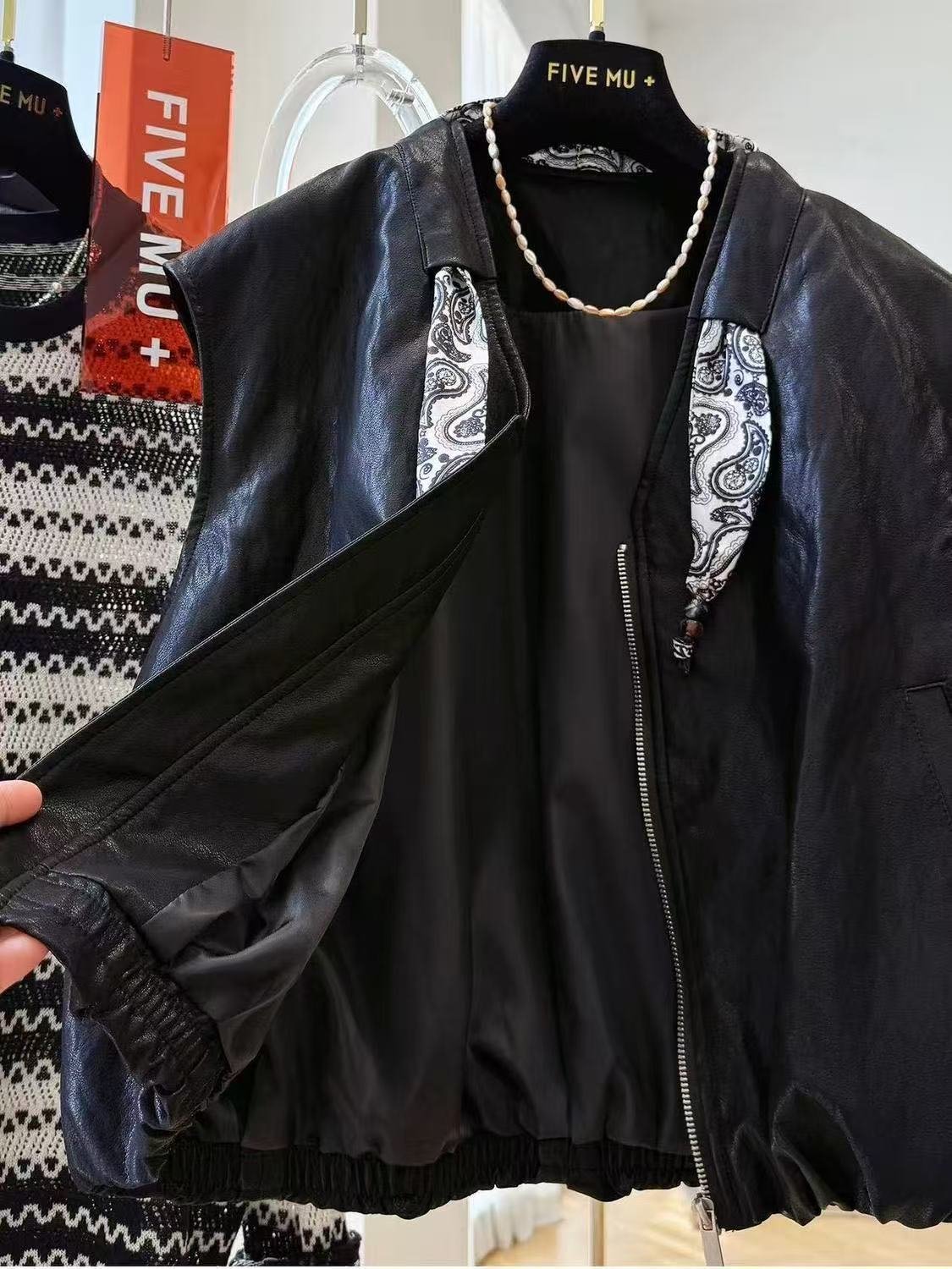 Fashionable leather vest sleeveless