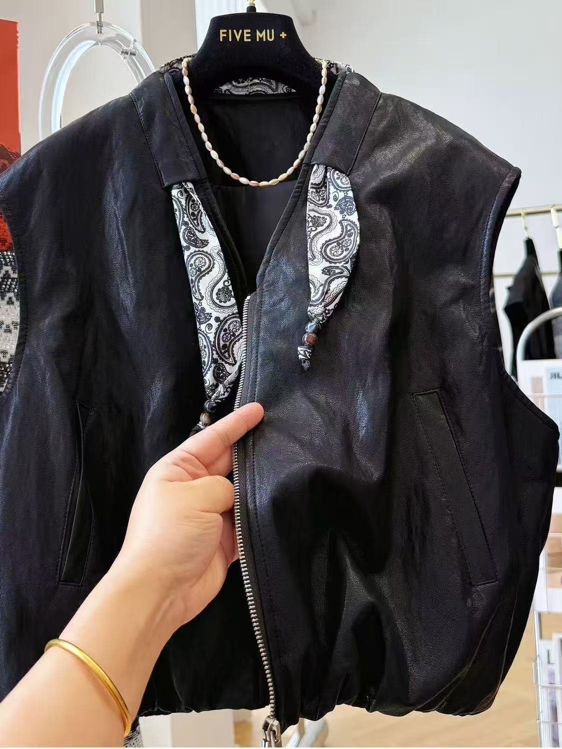 Fashionable leather vest sleeveless