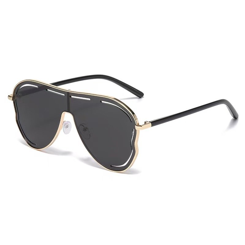 Oversized sunglasses