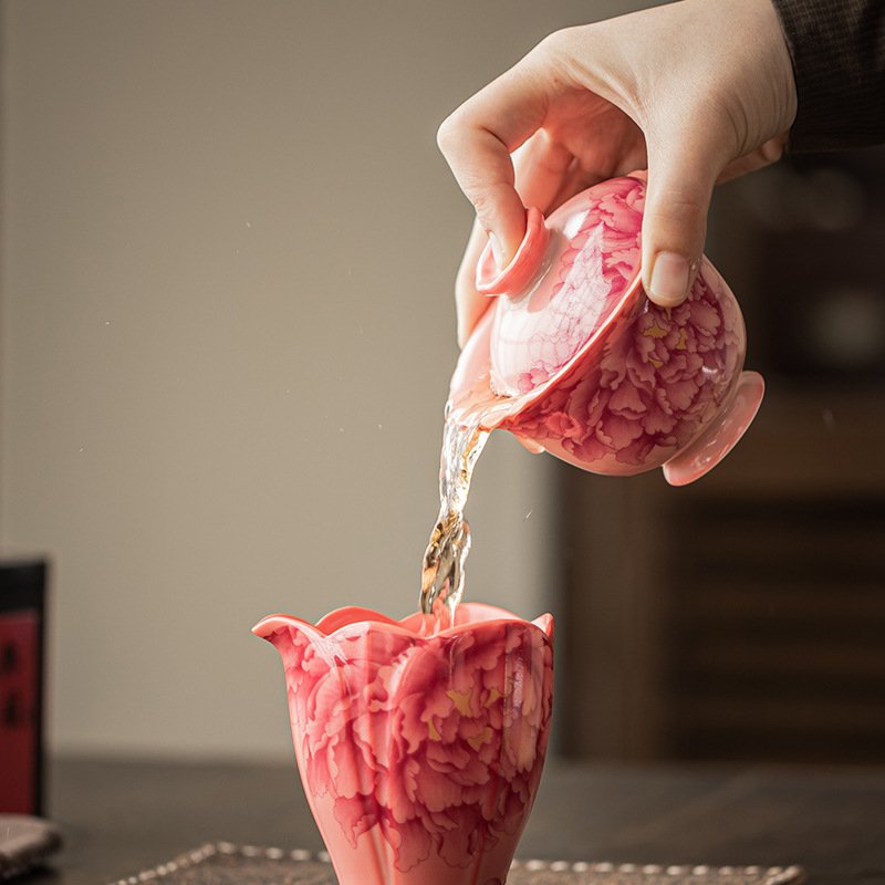 Lard-flavored jelly-like rimmed three-piece covered teacup, a ceramic tea bowl with lid, heat-resistant, hand-held teapot.