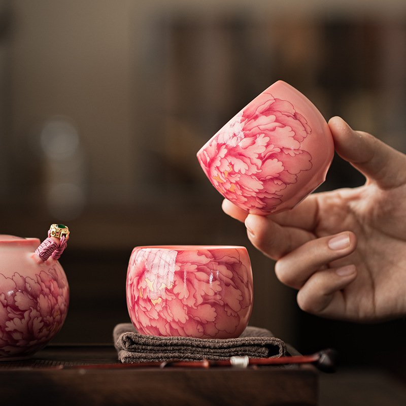 Pink Ru kiln lard-frozen ceramic master cup, round cup, household tea set, tea cup, tasting cup, single cup.