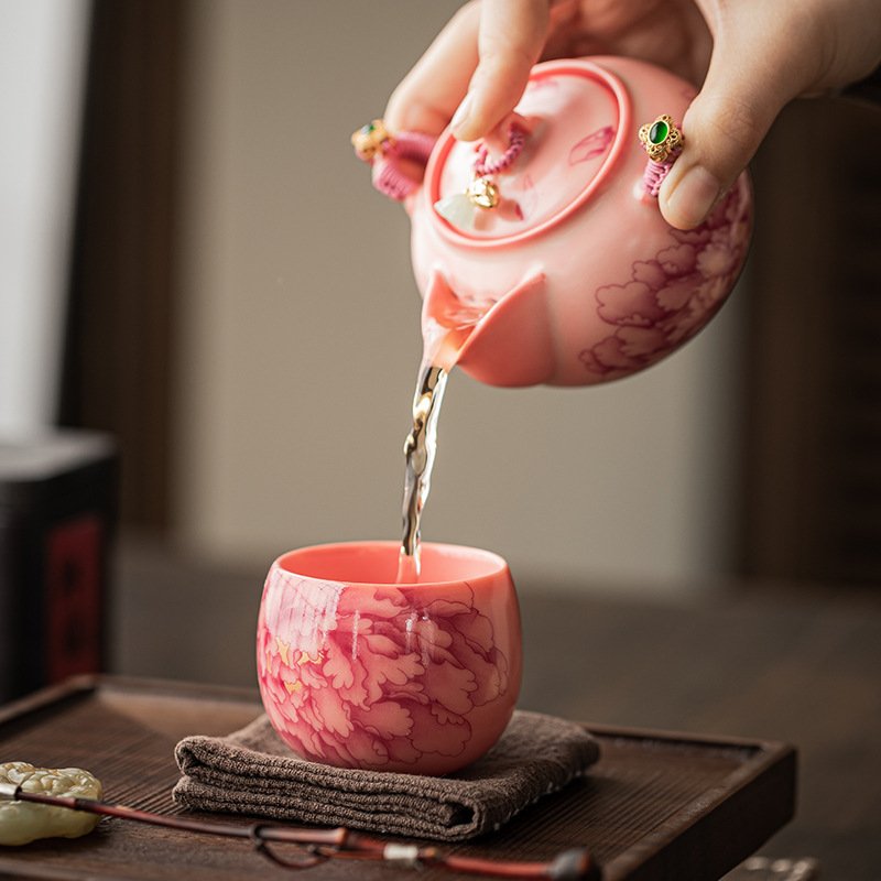 Pink Ru kiln lard-frozen ceramic master cup, round cup, household tea set, tea cup, tasting cup, single cup.