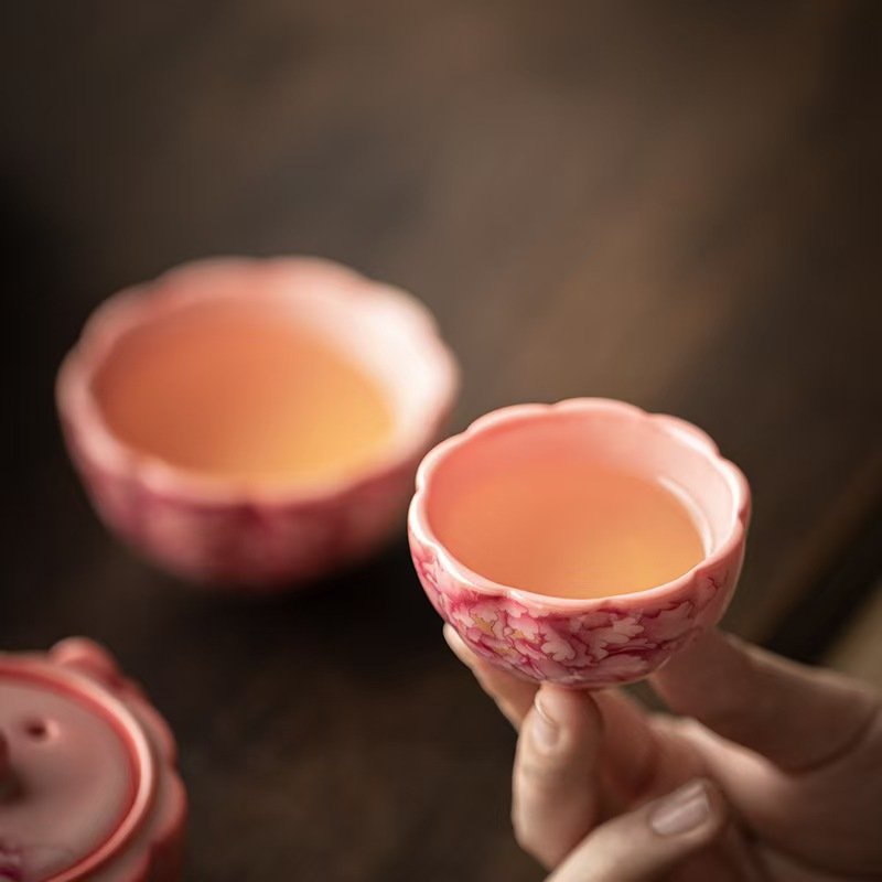 Red Powdered Pork Fat Jelly National Beauty Travel Tea Set: One Teapot and Two Cups, Household Ceramic Teapot and Teacups, Portable Quick Cup