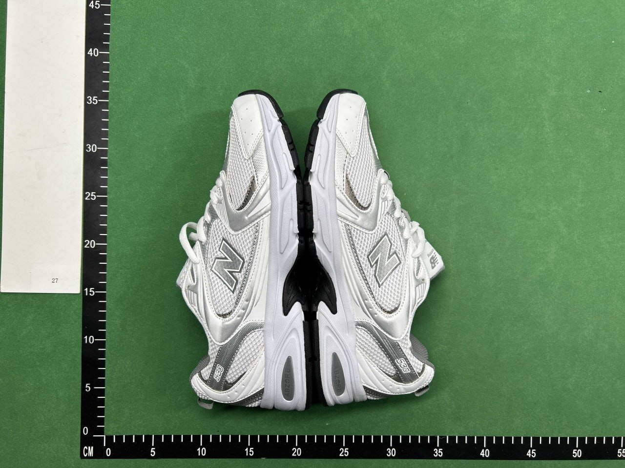 New Balance 530、 550、 2002R Shoes