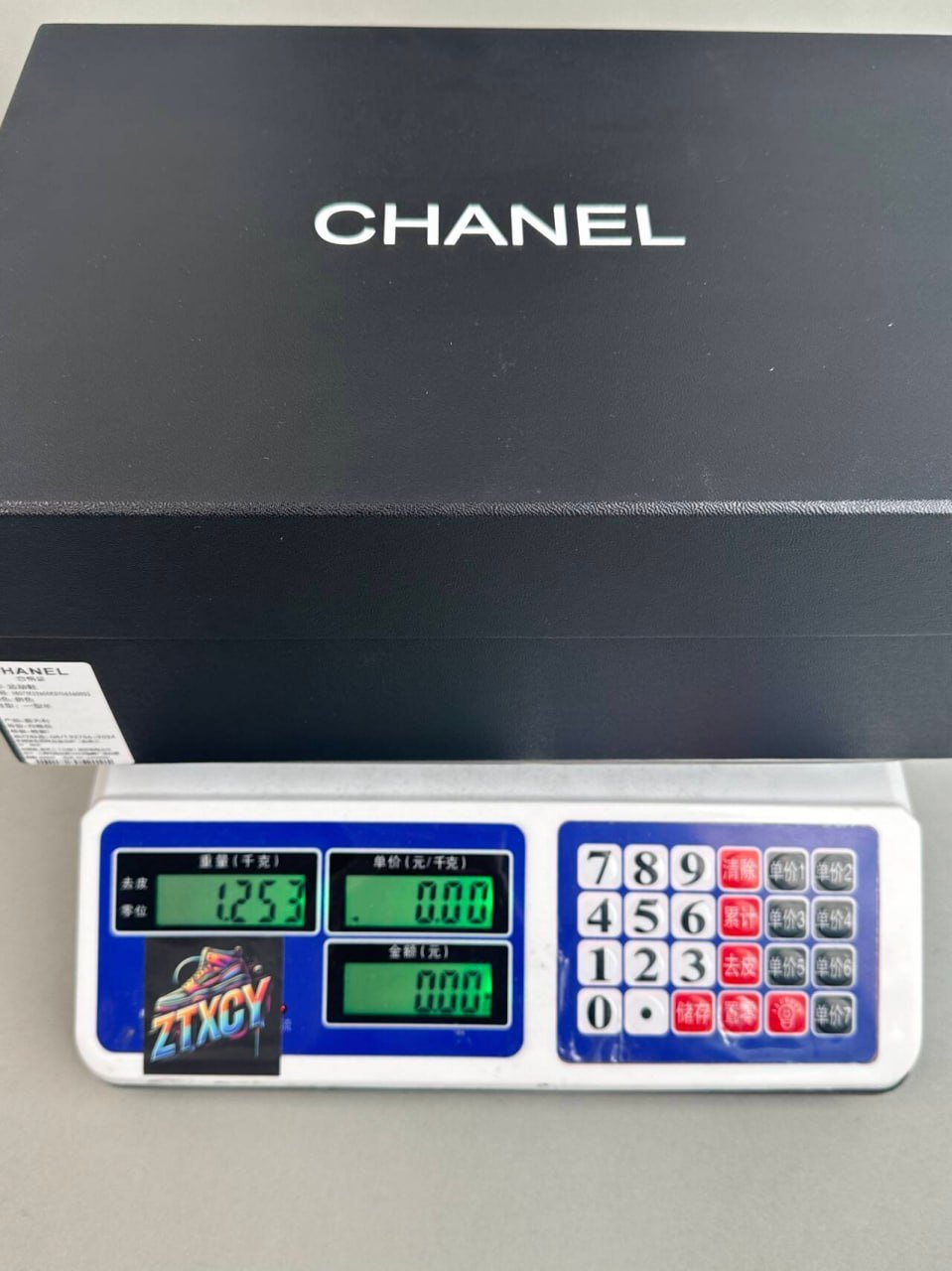 Good quality Chanel shoes (with original box 2025 new 40+ styles)