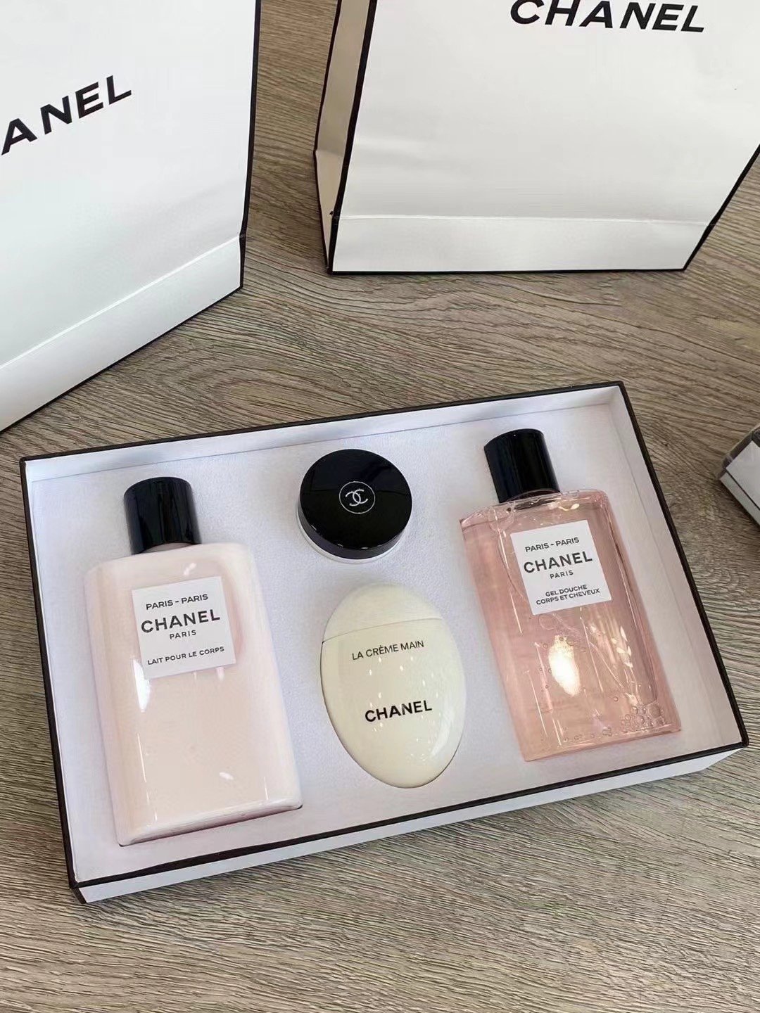 Chanel Paris Fragrance Bath & Body Set (4 Pieces)