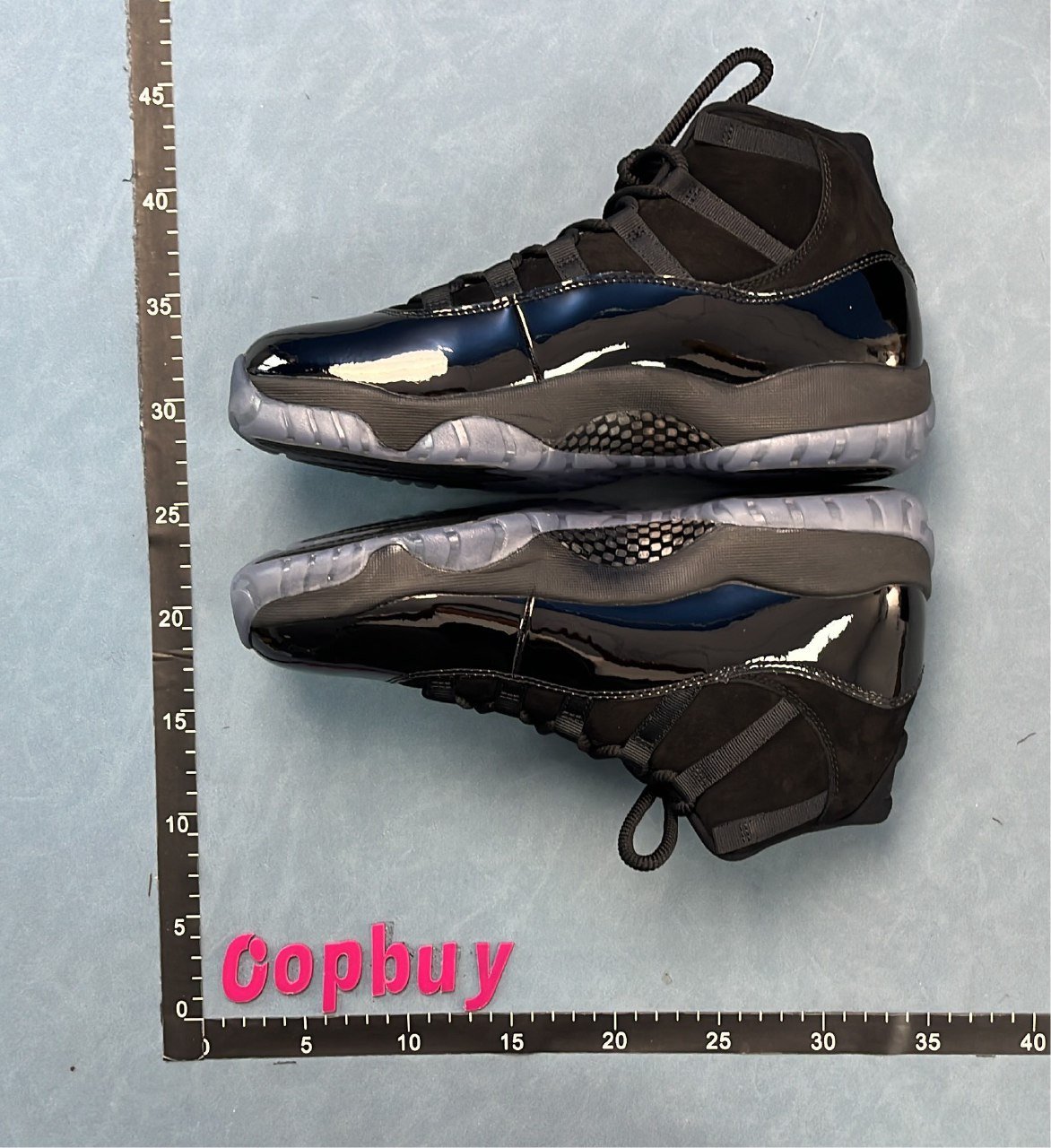  Air Jordan 11 Basketball Shoes [10 styles]