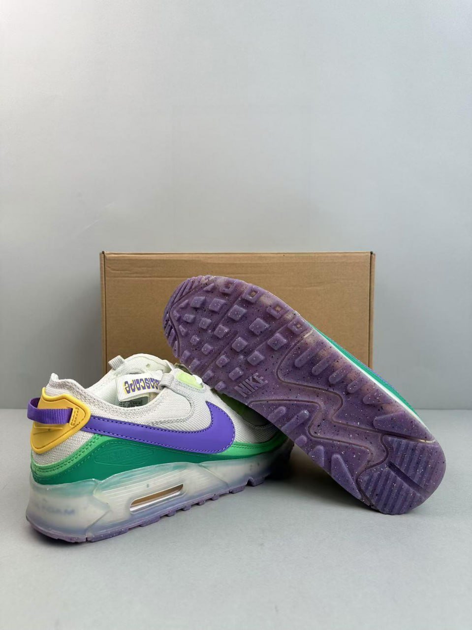 Nike Air Max 90 Sneakers [21 styles]