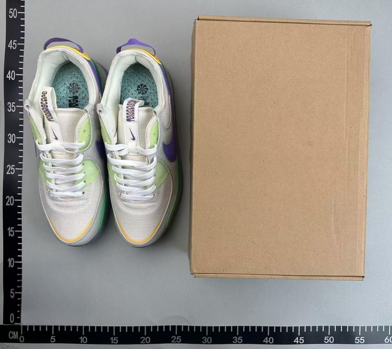 Nike Air Max 90 Sneakers [21 styles]