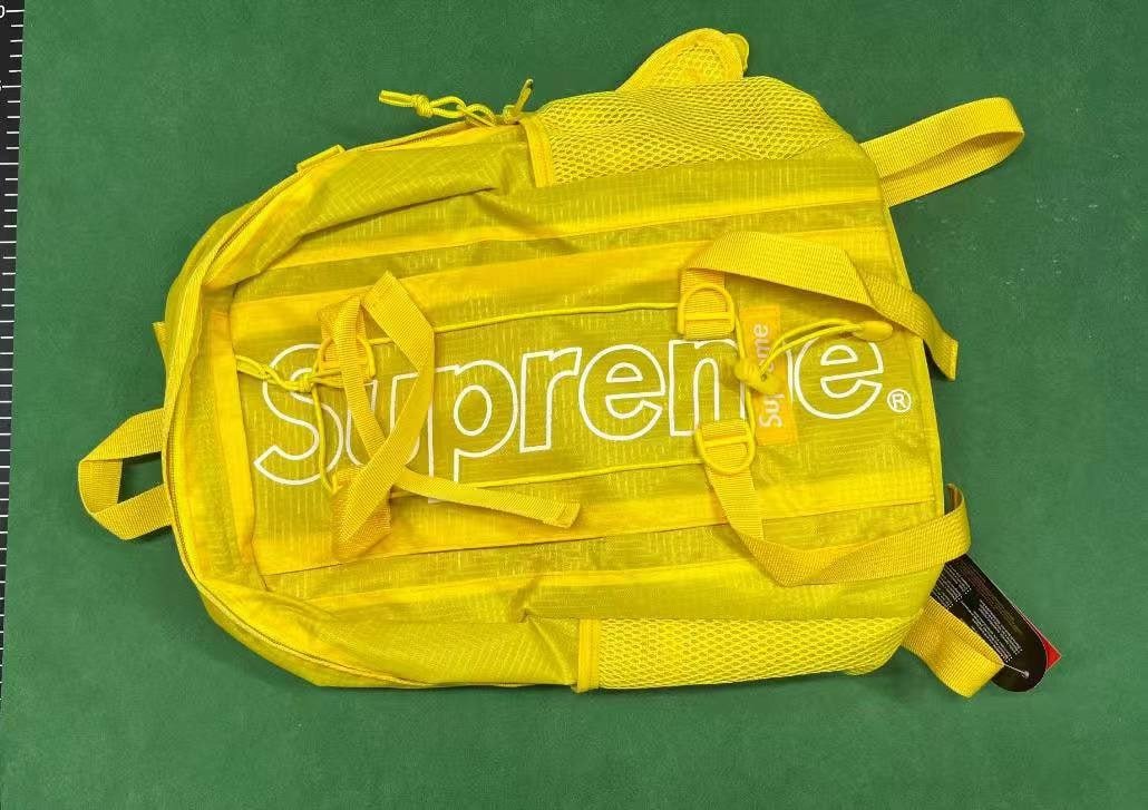 Supreme backpack  shoulder bag crossbody bag（40+）