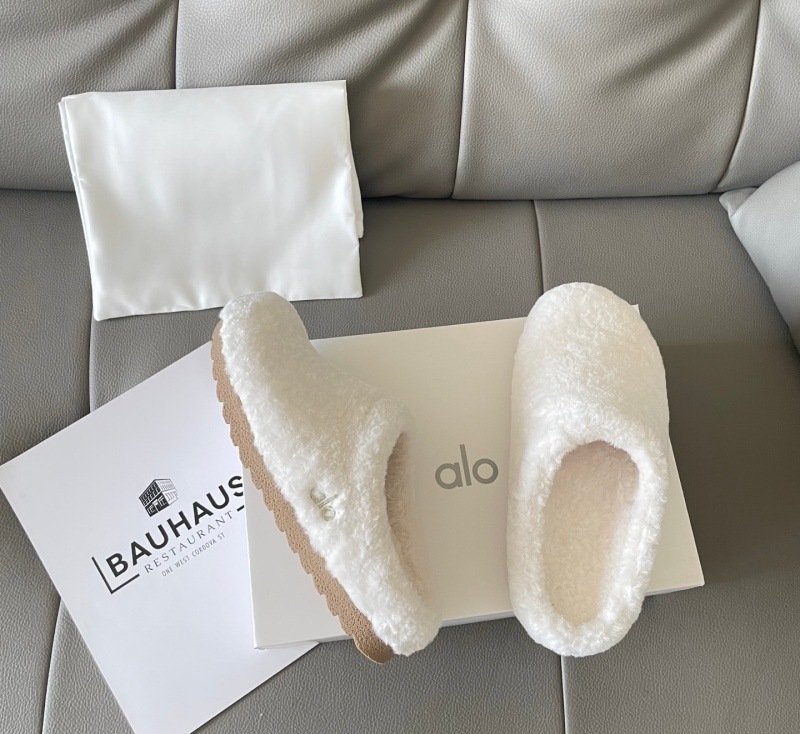 Alo fluffy slippers