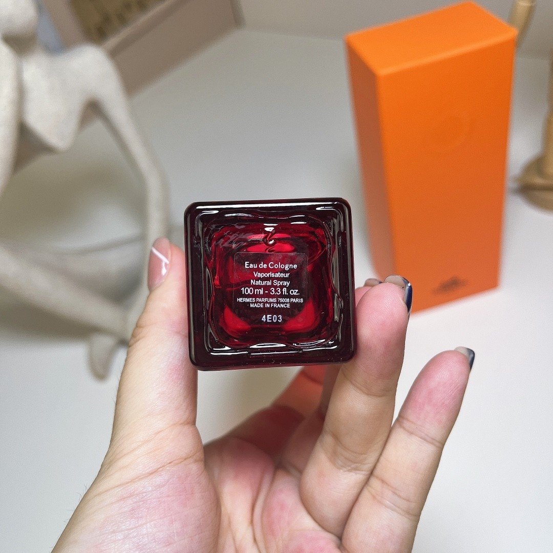Hermès Blood Rhubarb Perfume